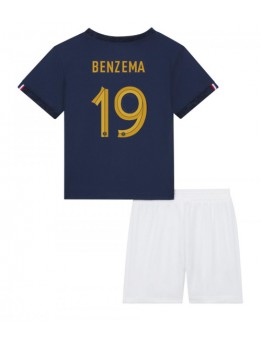 Billige Frankrike Karim Benzema #19 Hjemmedraktsett Barn VM 2022 Kortermet (+ Korte bukser)